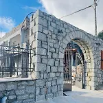 5bd Sea View Beachfront House Semi Private Vathia