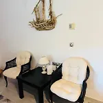 Feriehus Mani Sea View Beachfront House