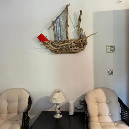 Mani Sea View Beachfront House *