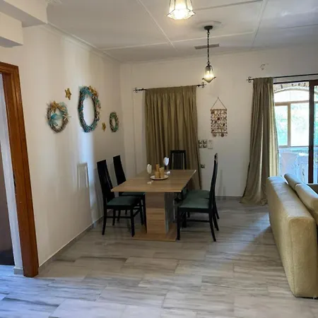 Mani Sea View Beachfront House Vakantiehuis *