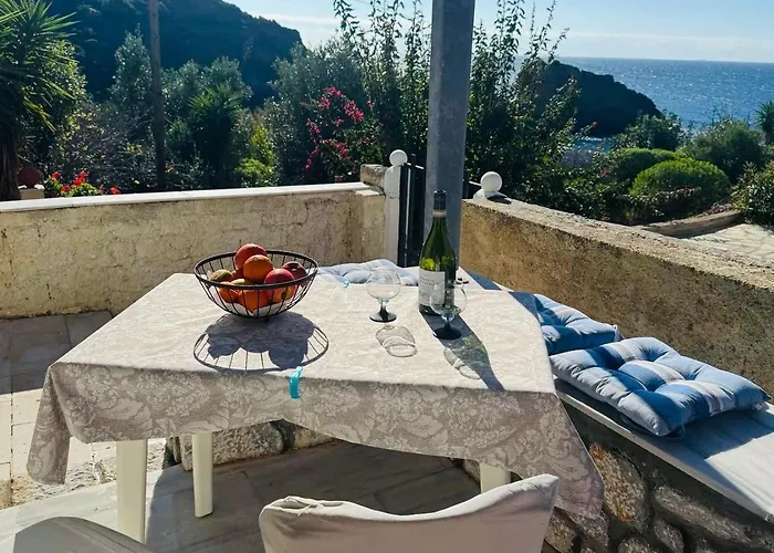 Feriehus Mani Sea View Beachfront House Vathia