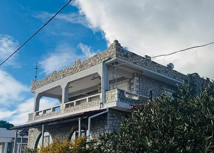 Mani Sea View Beachfront House Feriehus Vathia